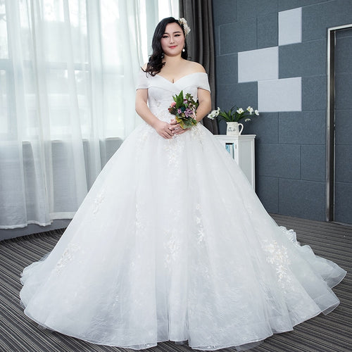 Large-size wedding dress 2019 new Korean simple bride shoulder trailing 200 kg fat mm fattening increase