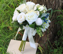 Load image into Gallery viewer, Studio Wedding Photo Simulation Holding Flowers Wedding Bouquets Women Country style Bridal Party Gifts Artificial flowers 2018